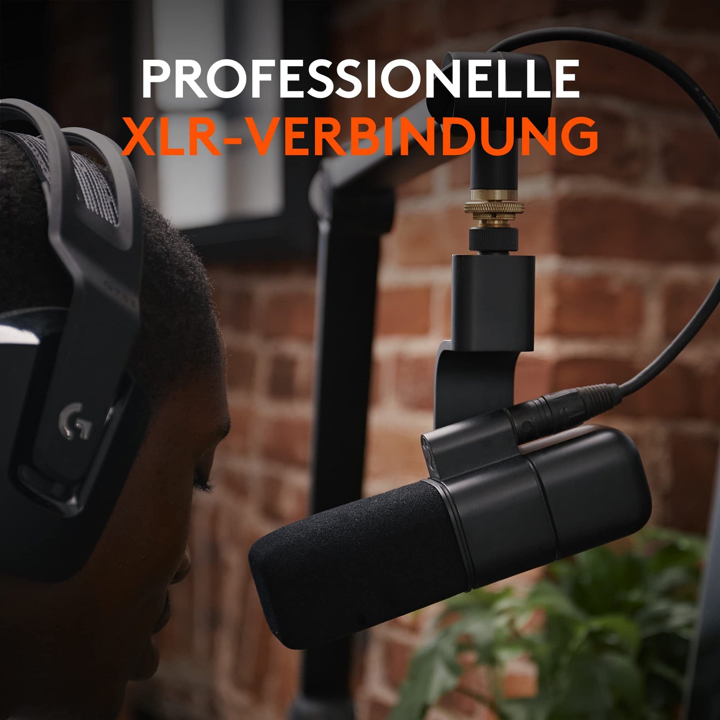 Logitech G Blue Sona Aktives dynamisches XLR-Broadcast-Mikrofon für Streaming und Content-Erstellung, ClearAmp-Vorverstärker, Doppelkapsel-Design, Interne Mikrofonspinne - Schwarz