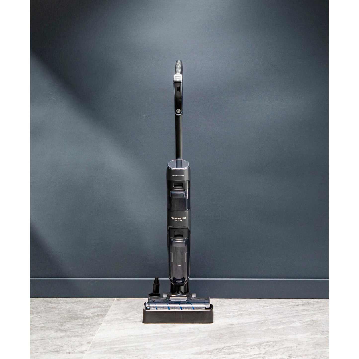 Rowenta X-Clean 4 kabelloser Nass-und Trockenstaubsauger, Selbstreinigungsfunktion, Nass Trockensauger 50min Laufzeit, automatische Schmutzerkennung, Nasssauger mit smartem LED Display, grau GZ5036WO