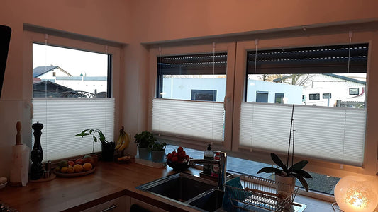 bobodeco Plissee ohne Bohren Plissees Klemmfix - Weiß 80 x 120 cm (BxH) - Easyfix plisseerollo Jalousie Faltrollo Blickdicht - Sichtschutz - Sonnenschutz Fertifplissee - Rollos für Fenster und Tür