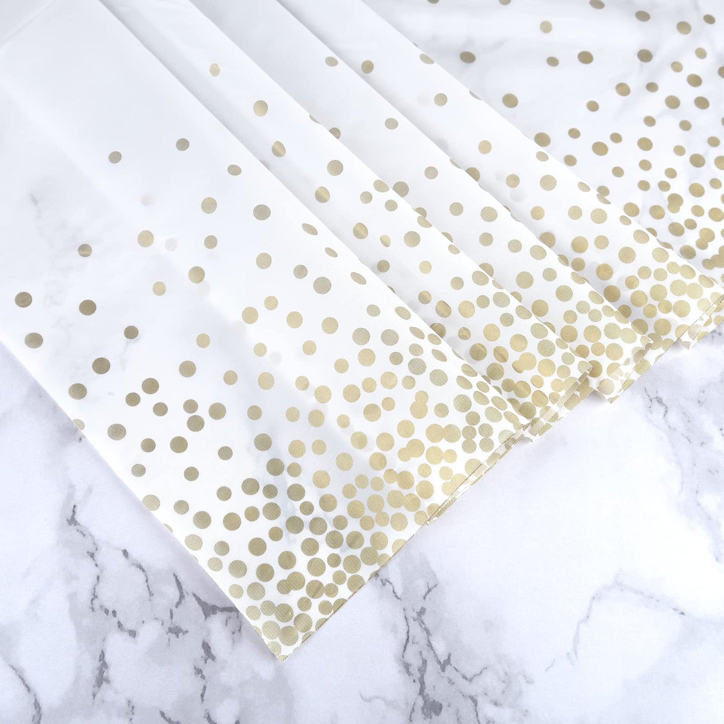 PLULON Weiß und Gold Dot Tischdecke Weiß und Gold Tischdecke 137 x 274 cm Kunststoff Rechteck Tischdecke für Weiß und Gold Party Geburtstag Tischdekoration