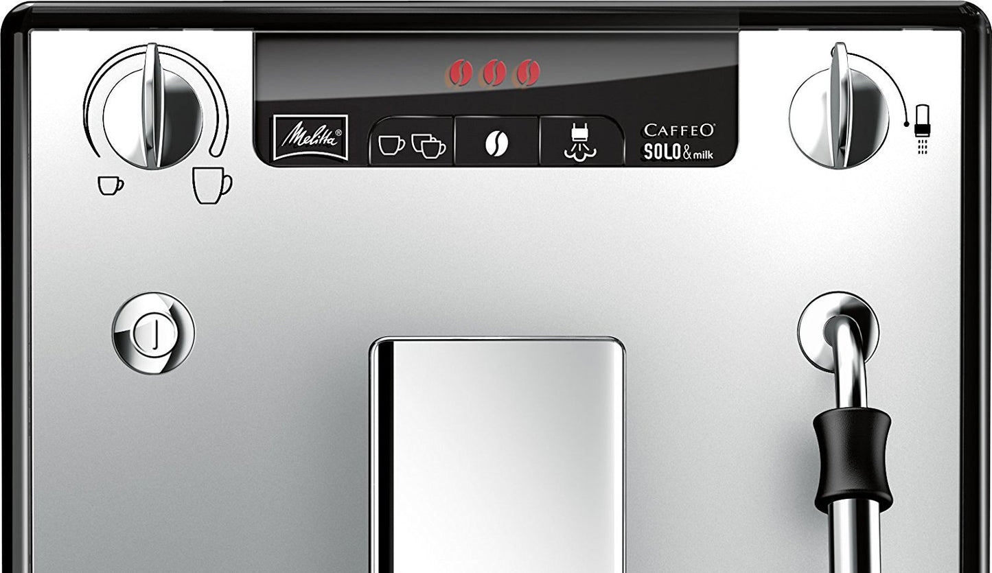 Melitta Solo & Milk - schlanker Kaffeevollautomat mit Milchaufschäumer, Kaffeemaschine mit abnehmbarem Wassertank, für z. B. Kaffee oder Cappuccino, silber