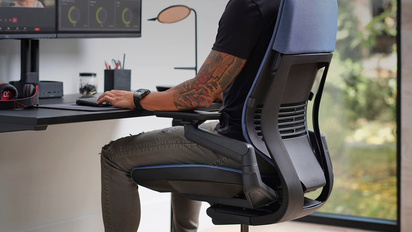 Steelcase Gesture Ergonomischer Bürostuhl mit 360° Armlehnen, 3D-Live Back Lumbalstütze, anpassbarer Kopfstütze Kaki