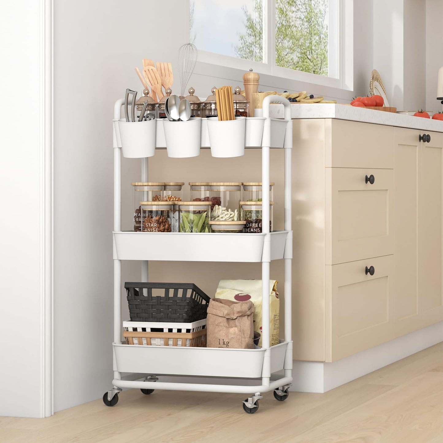 JIUYOTREE Rollwagen mit 3 Ebenen, Kunststoff, mit extra hängenden Bechern, Griffen, abschließbare Räder, für Wohnzimmer, Badezimmer, Küche, Büro, Weiß