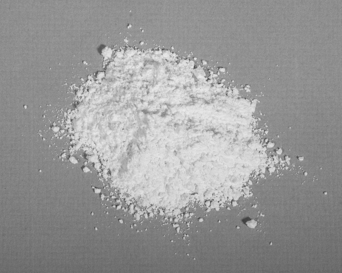 RAYHER HOBBY Rayher 3699000 Raysin 200 Gießpulver 1kg, Gießmasse weiß, Reliefgießpulver, lufthärtend und geruchslos, 1 Kg