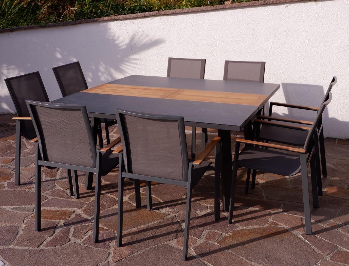 ALEOS. Gartengarnitur Gartenset Aluminium Teak Set mit quadratischem Ausziehtisch 150x110cm auf 150cm ausziehbar + 8 Stapelstühle anthrazit Trinidad