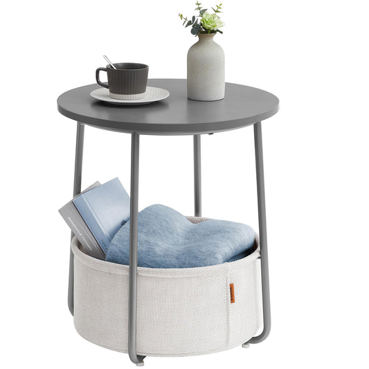 Zementgrau/Cremeweißer VASAGLE Beistelltisch mit Stoffkorb, modern, für Wohnzimmer und Schlafzimmer.