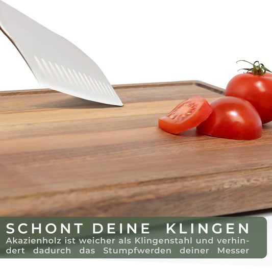 WALDWERK Schneidebrett 3er Set (40x30 / 33x24 / 26x18cm) aus massiver Akazie - Schneidebretter mit Brettständer - 2cm dicke Holzbretter mit Saftrille - Design Schneidebrett Set