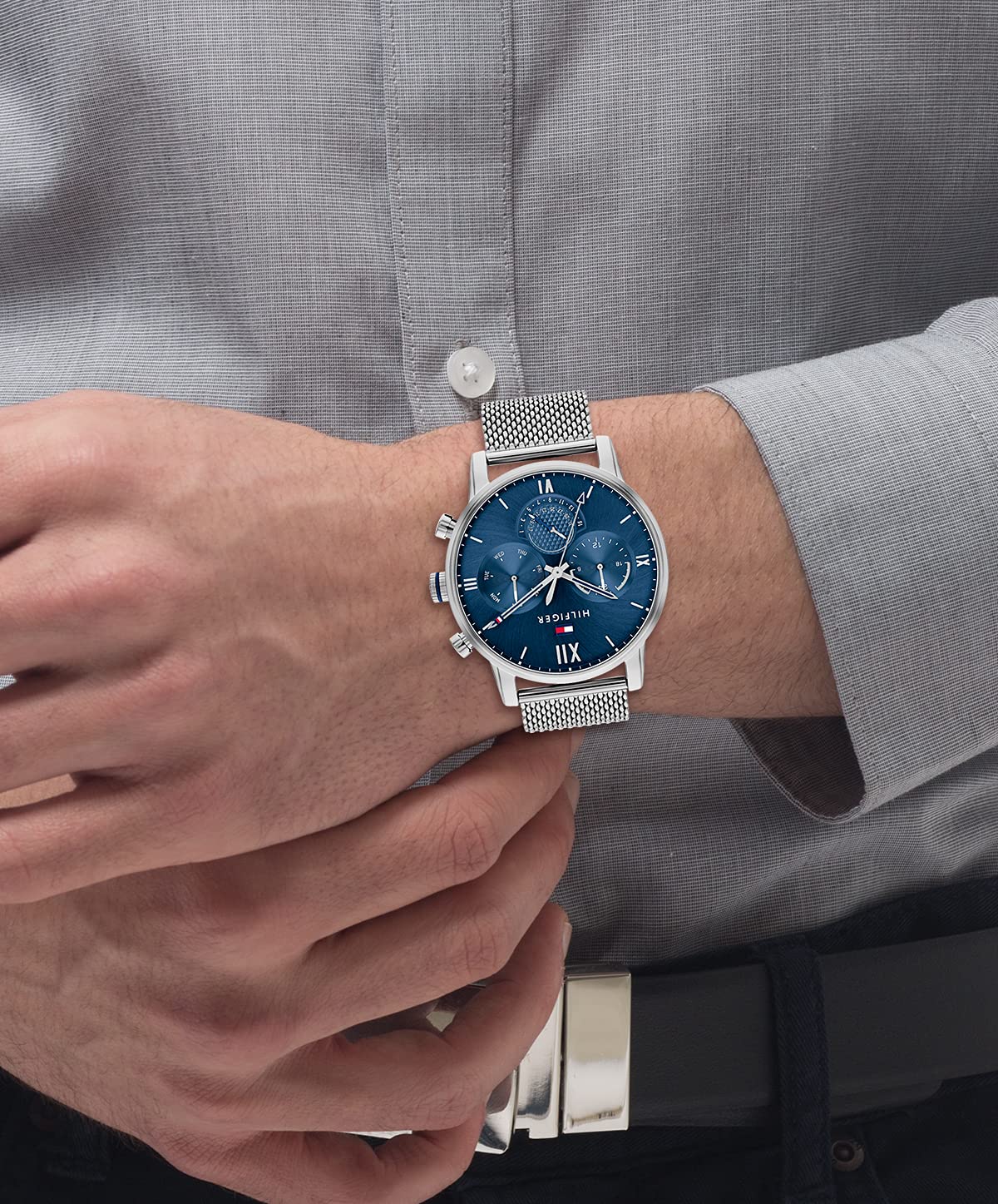 Tommy Hilfiger Multi Zifferblatt Quarz Uhr für Herren mit Silbernes Edelstahl Mesh oder Link Gliederarmband