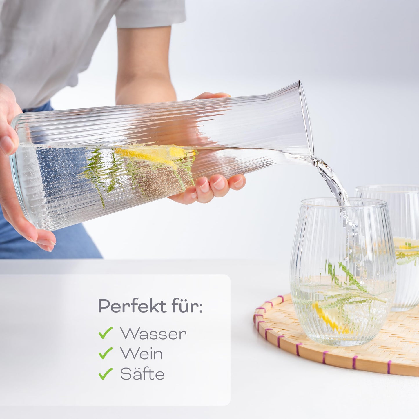 KONZEPT Wasserkaraffe 2er Set, Glaskaraffe 1 liter, geriffelte, Wasser Karaffe Glas ohne Deckel