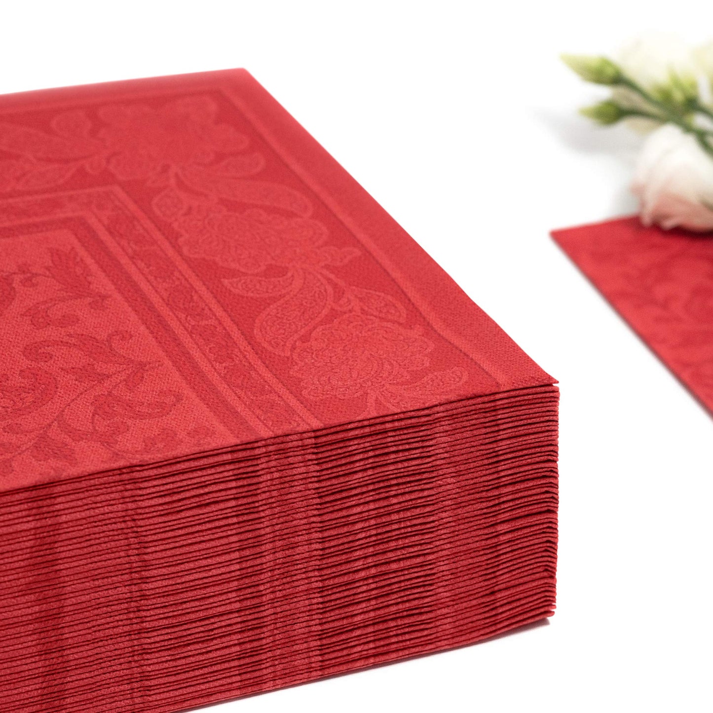 Papstar Servietten / Tissueservietten rot "Royal Collection", "Ornaments" (50 Stück) 40 x 40 cm, 1/4-Falz, für Gastronomie, Haushalt oder Feste, FSC-zertifiziert, Stoffoptik, #11667