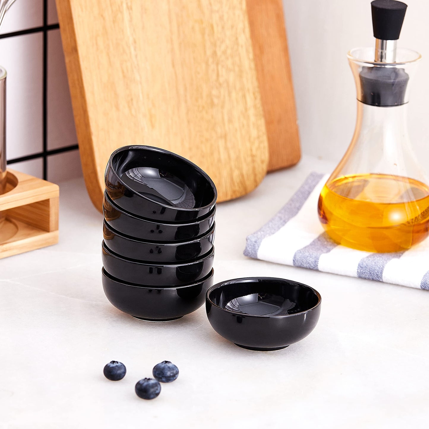 Swuut Keramik Saucenschälchen,60 ml Dipschalen Dip Sojasauce, Mini-Sushi Schüssel Set,Kleine Dipp-Soja-Schalen Rund, 6 Stück (Schwarz)
