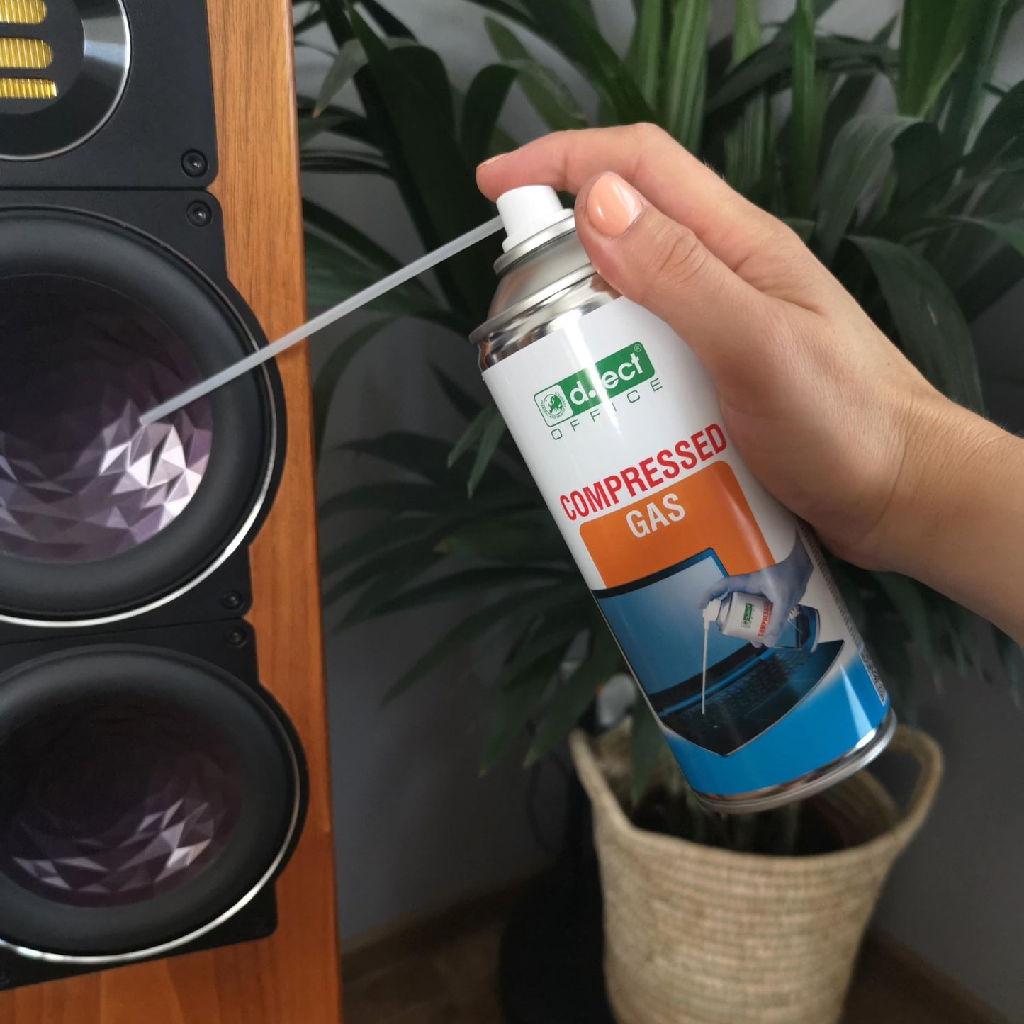 D.RECT Druckluftspray 400ml - Air Duster Spray für PC, Reinigungsset Druckluftreiniger - Compressed Air für die Reinigung von Tastatur, Computer, Kamera, Handy