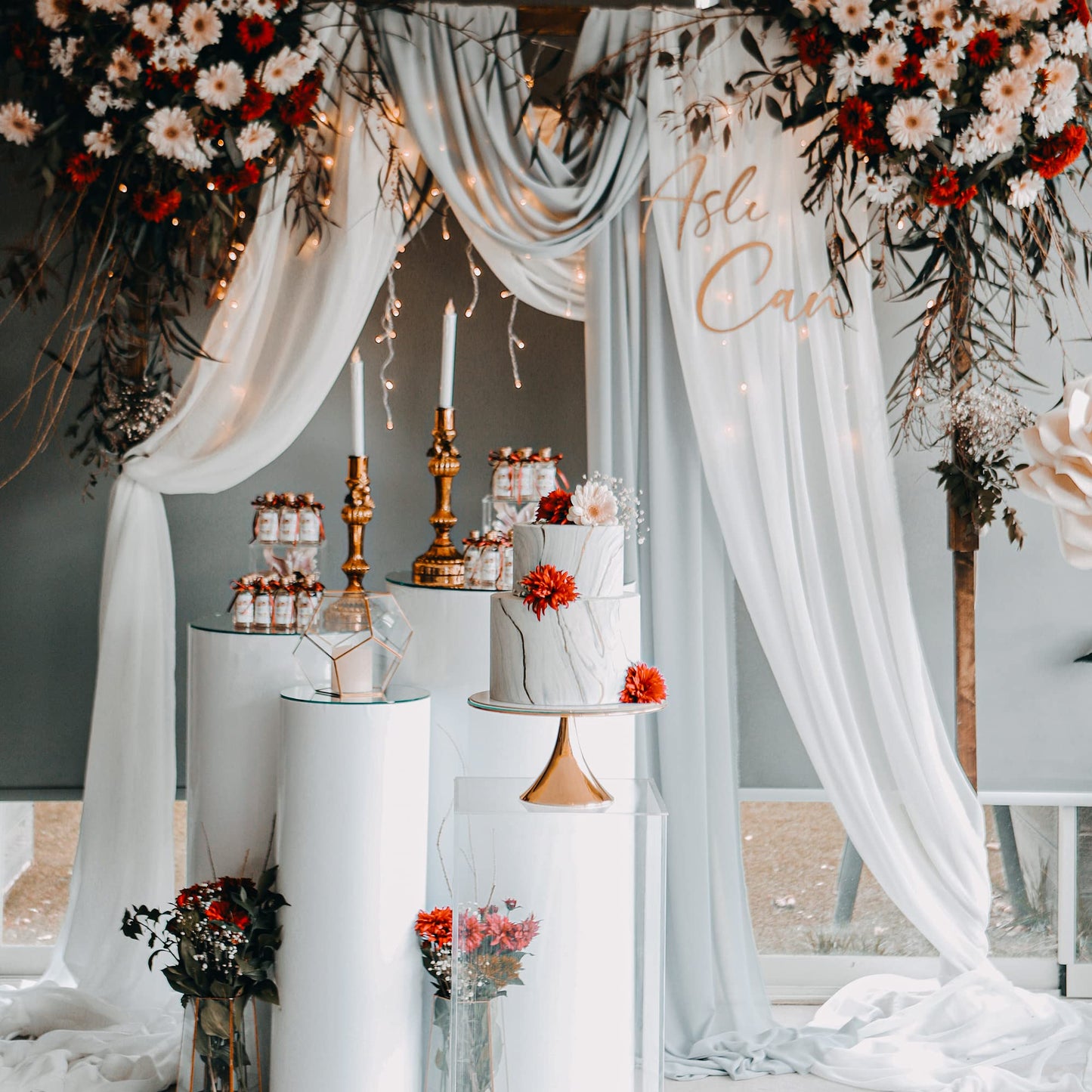 JTOOYS Weißer Vorhang für Hochzeit, 1 Stück, 130 x 550 cm, Vorhang, Hochzeitsbogen, Wandbehang, romantisch, Hochzeit, Dekoration für Wohnzimmer, Hochzeitsfeier, Zeremonie, Bühnendekoration