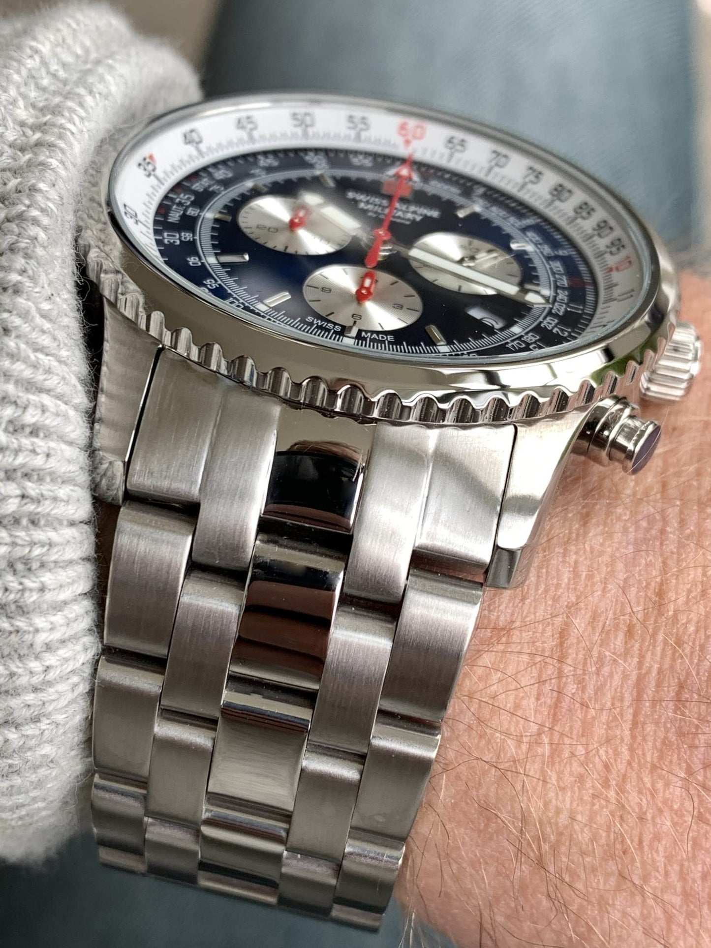 Swiss Alpine Military Herren Uhr Chronograph Analog Quarz 7078.9135SAM Edelstahl