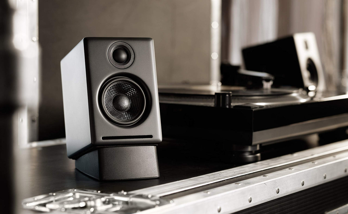 Audioengine A2 Plus Kabellose Bluetooth-Desktop-Lautsprecher – 60-W-Computerlautsprecher für Musik und Gaming