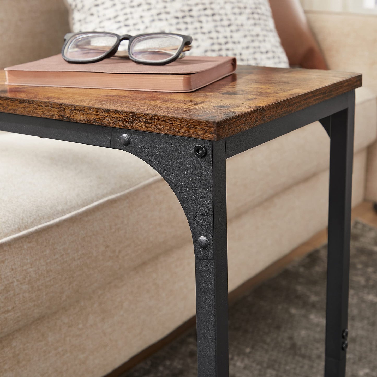 VASAGLE Beistelltisch, Sofa-Spitze, Nachttisch, TV-Platte, für Wohnzimmer, Schlafzimmer, industrieller Stil, Braun/Schwarz LET350B01