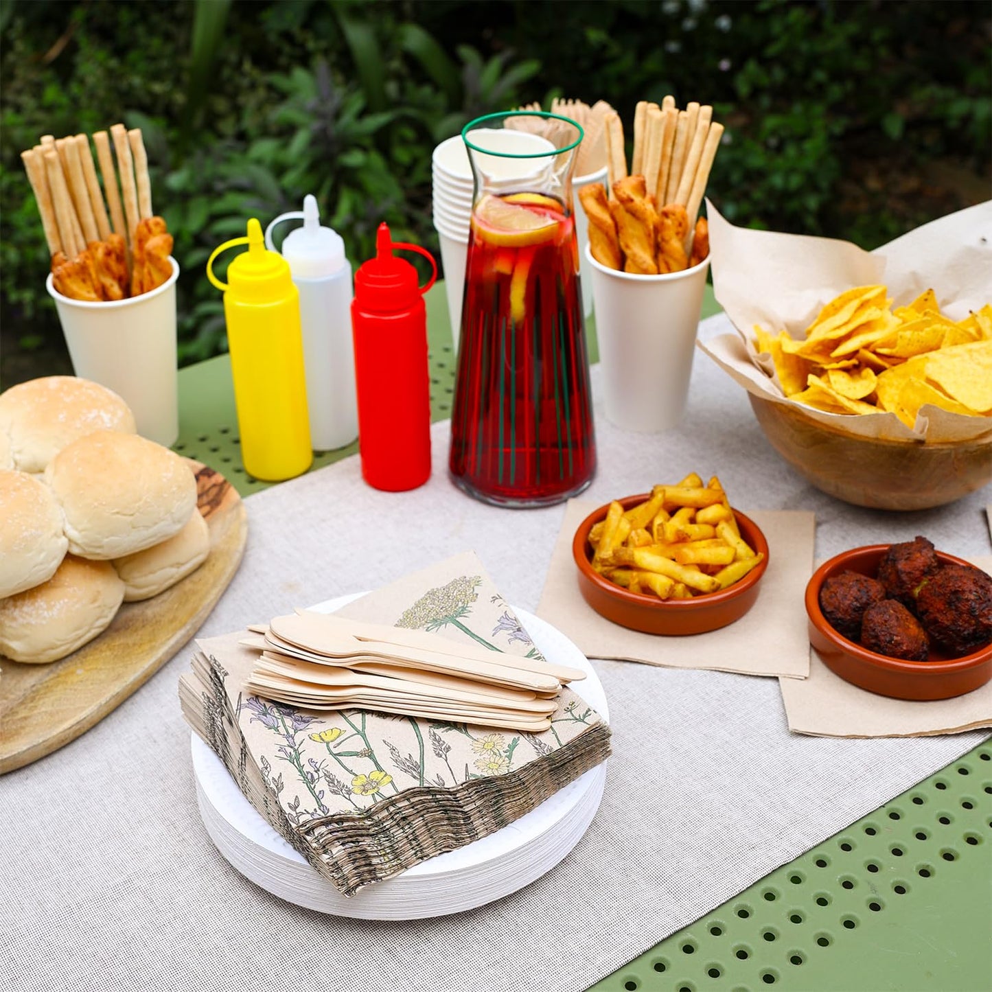 Table Kind 100 Großpackung weiche Servietten aus Recyclingpapier, geblümte Einweg-Partyservietten Catering und Alltagsgebrauch umweltfreundlich, ungebleicht | Hergestellt in der EU, 2 lagig, 33 cm