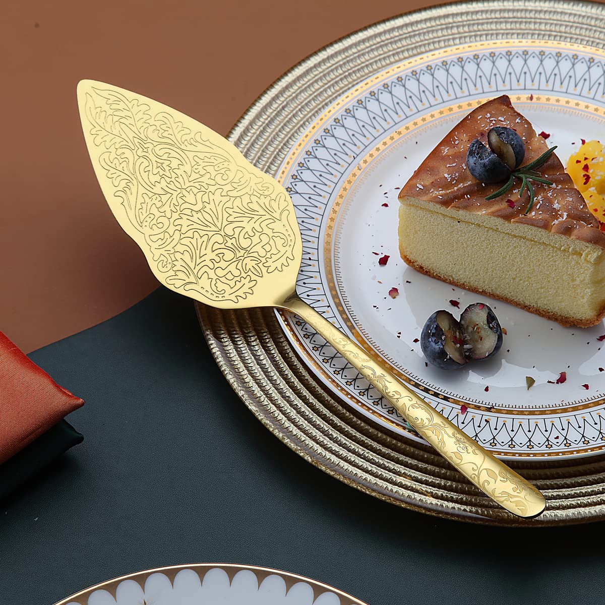 Berglander Gold Hochzeitstorte Messer und Servierset, Titan Vergoldung mit einzigartigem Muster Design Tortenmesser Servierset Perfekt für Hochzeit, Geburtstag, Partys
