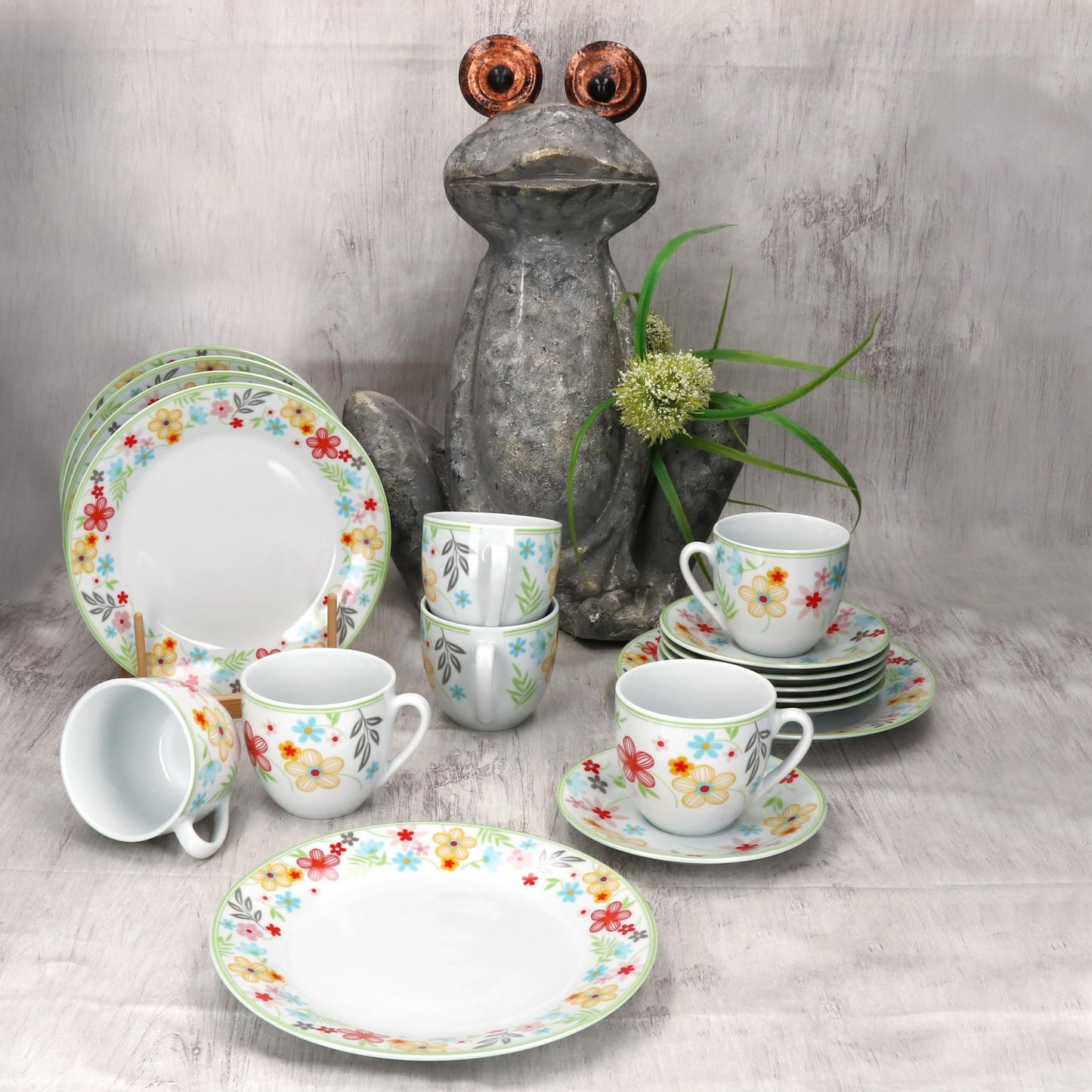 MamboCat Variant Blümchen 18tlg Kaffeeservice I farbige Porzellan-Kaffeeset für 6 Personen I Je 6X Kaffeetassen 200ml, Untertassen & Kuchenteller I buntes Geschirr für Frühstück & Kaffee