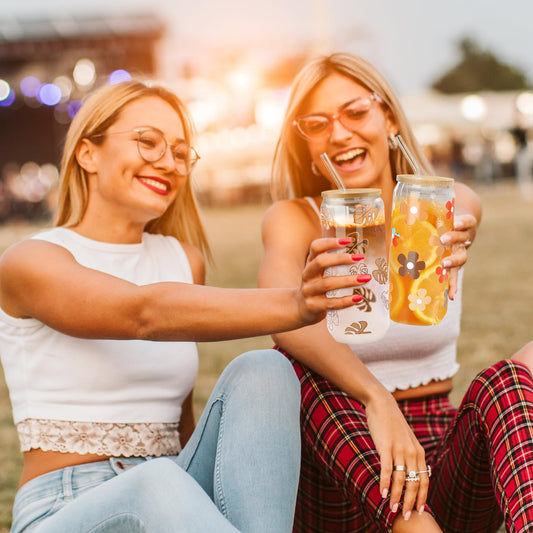 Joeyan 600ml Glas Trinkbecher mit Deckel und Strohhalm,Trinkgläser Dosenform mit Blumenmuster,Longdrinkgläser für Eiskaffee Bubble Tee Smoothies,Glaswaren Geschenk