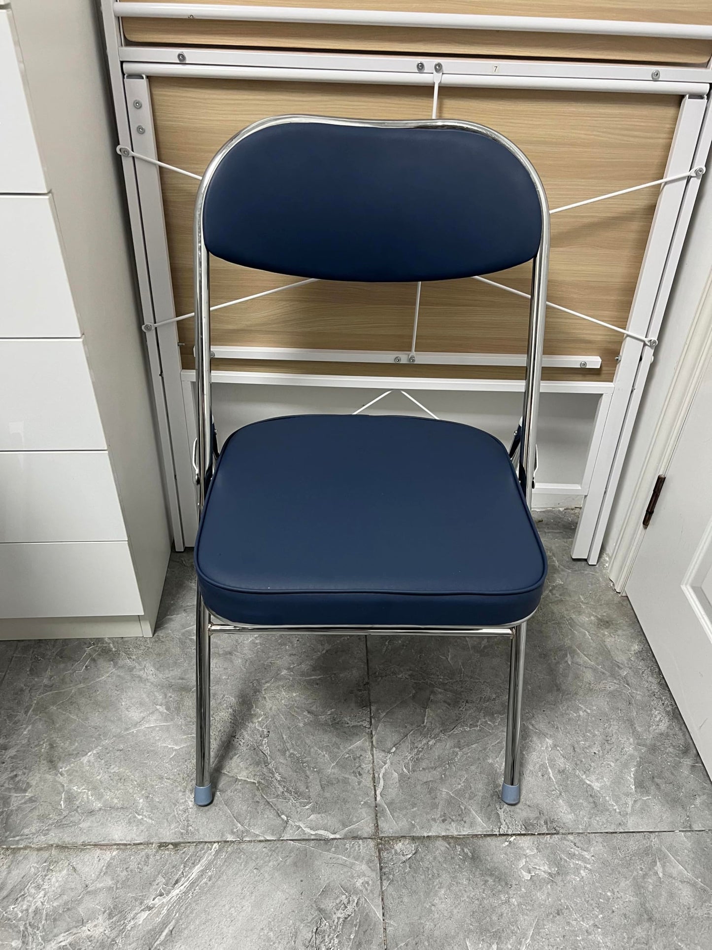 Chleby Klappstuhl 2er Set Dunkelblau – Bequemer Lederbezug mit dickem Kissen
