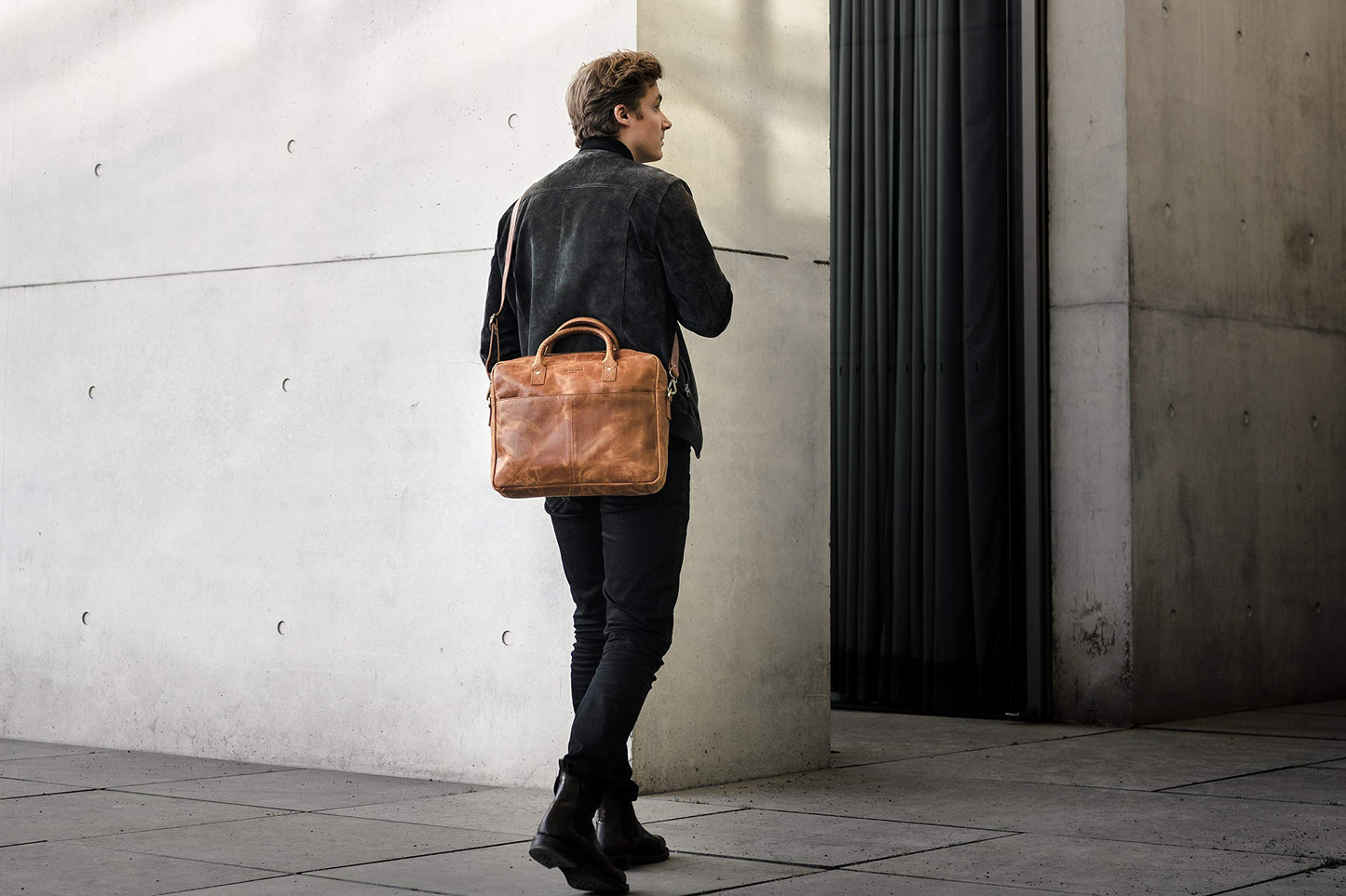Holzrichter BERLIN Tragetasche No 1-1 (M) camel-braun - Große Briefcase-Aktentasche & Laptoptasche handgefertigt aus Premium-Leder