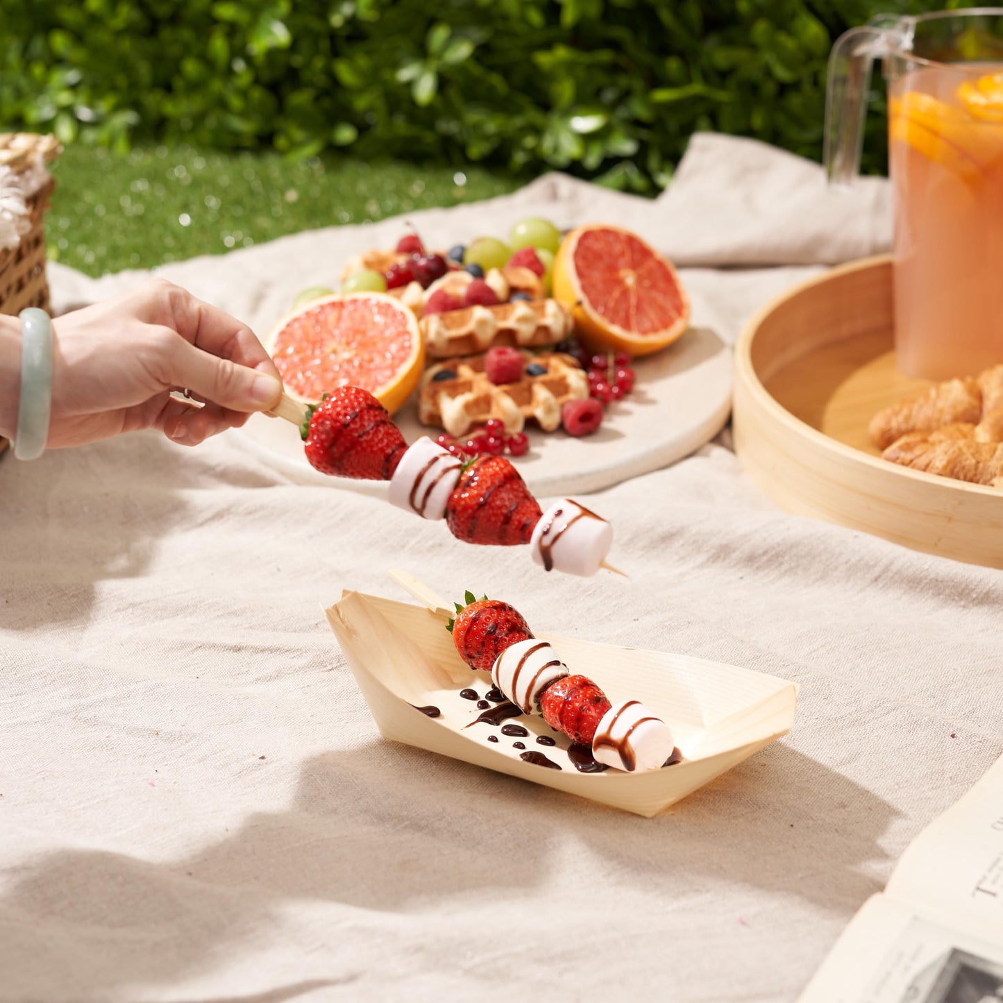 MATANA 100 Schiffchen Snackschalen, 21cm - Bambus Schalen, Einwegschalen, Pommesschalen - Stabil, Umweltfreundlich & Biologisch Abbaubar - Hochzeiten, Geburtstage, Grillpartys