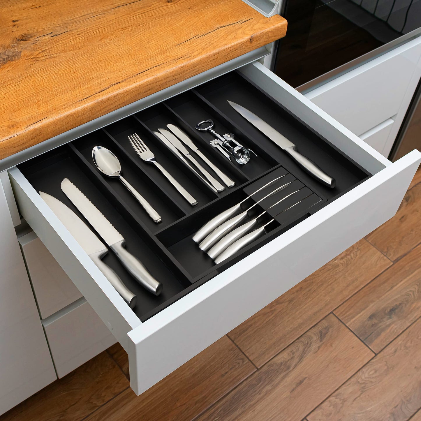 Relaxdays Besteckkasten ausziehbar, Bambus, HBT: 5 x 32,5-55 x 44,5 cm, 5-7 Fächer, Besteckfach mit Messerblock, schwarz, 1 Stück