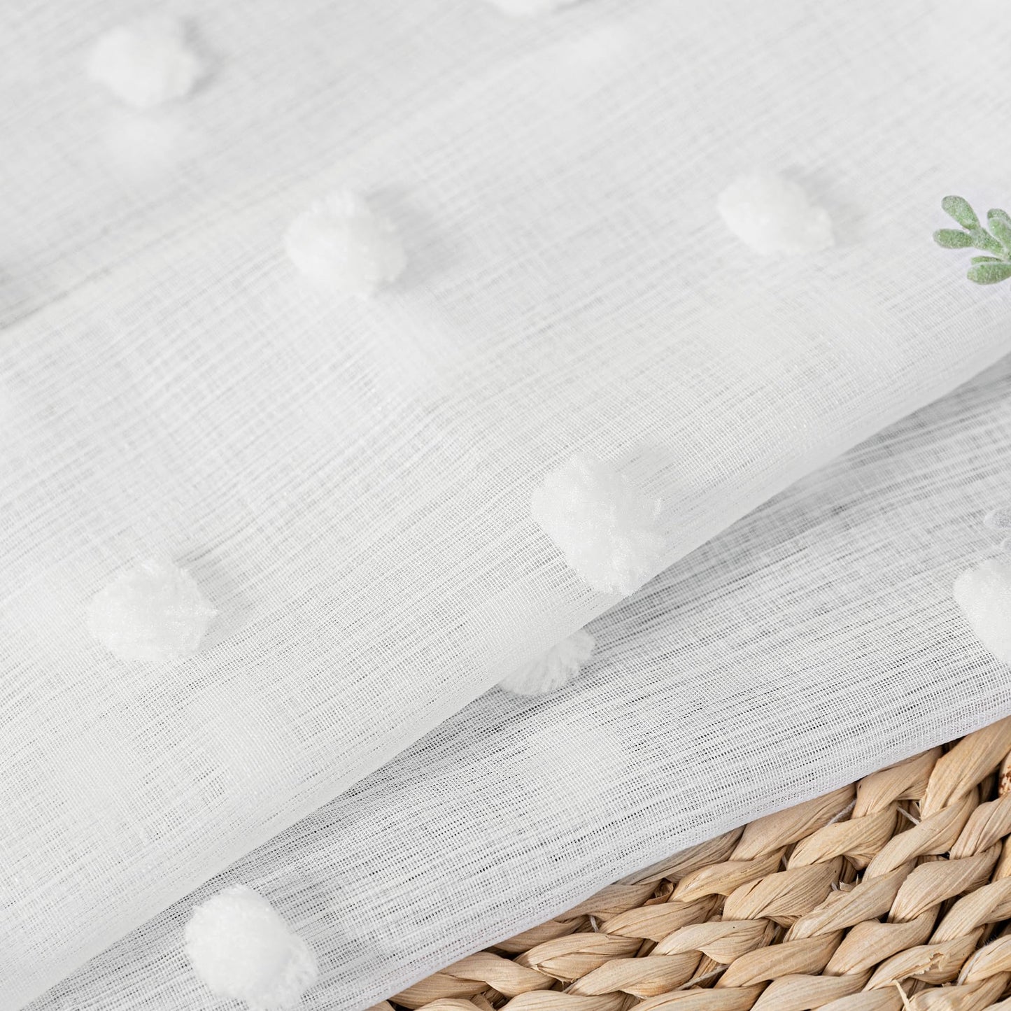MYSKY HOME Gardine Weiß 2er Set Vorhänge mit Ösen Sheer Voile Vorhang Kinderzimmer Gardinen Wohnzimmer Modern Stickerei Ösenschal Transparent Dekoschal für Schlafzimmer H 245 x B 140 cm, Weiss