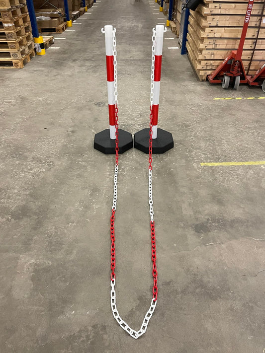 Pfosten & Kette Absperrset -Robust-, 2 Kunststoffpfosten inkl. 5m Kette (Rot/Weiß)