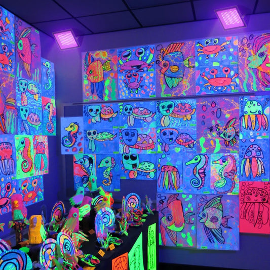 GGTU 100W Schwarzlicht, UV Schwarzlichtlampe und schwarzlicht strahler, IP66 Wasserdicht, Für Halloween Dekorationen, Weihnachten,Schwarzlicht led, Körperbemalung, Neon Parteien (1 stücke)