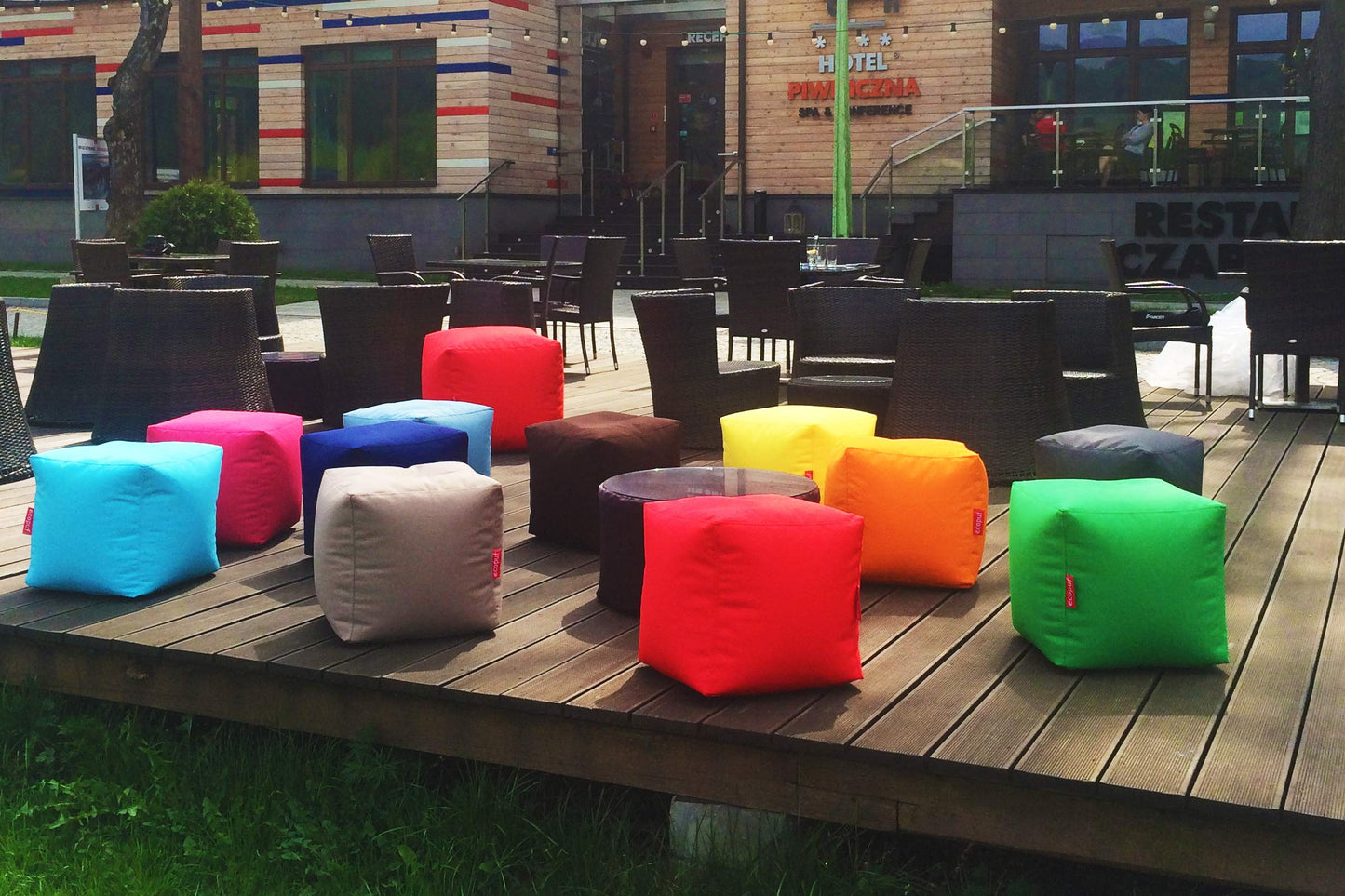 Ecopuf Cube L Pouf Fußstütze für den Außenbereich aus Polyester, wasserdicht, Oxford, 600D, Outdoor, mit Polystyrol-Kugeln, Dimm 50 x 50 cm