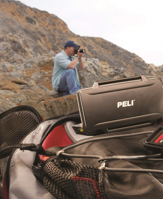 PELI 0915 Speicherkarten Case, IPX4 Wasserfest, 0,1L Volumen, , Schwarz, Black, kleiner sd-karten koffe, 0910-015-110E