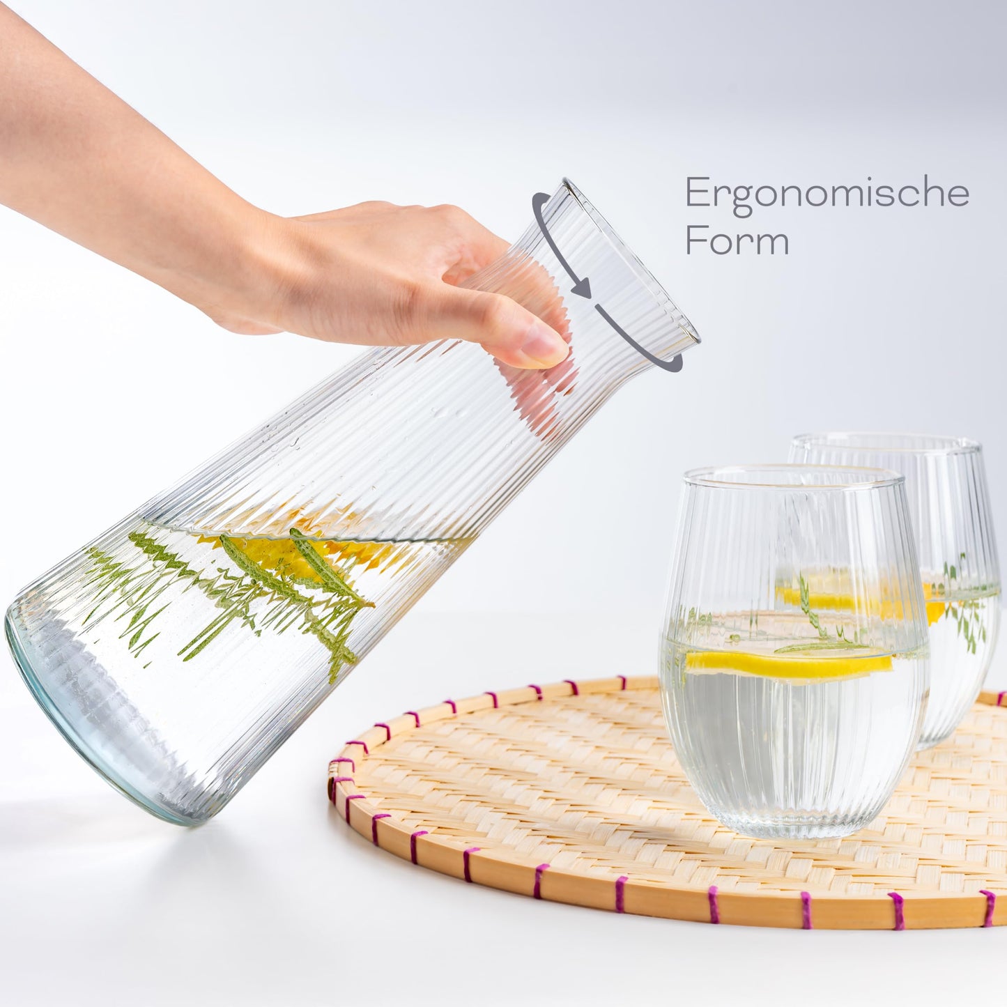KONZEPT Wasserkaraffe 2er Set, Glaskaraffe 1 liter, geriffelte, Wasser Karaffe Glas ohne Deckel