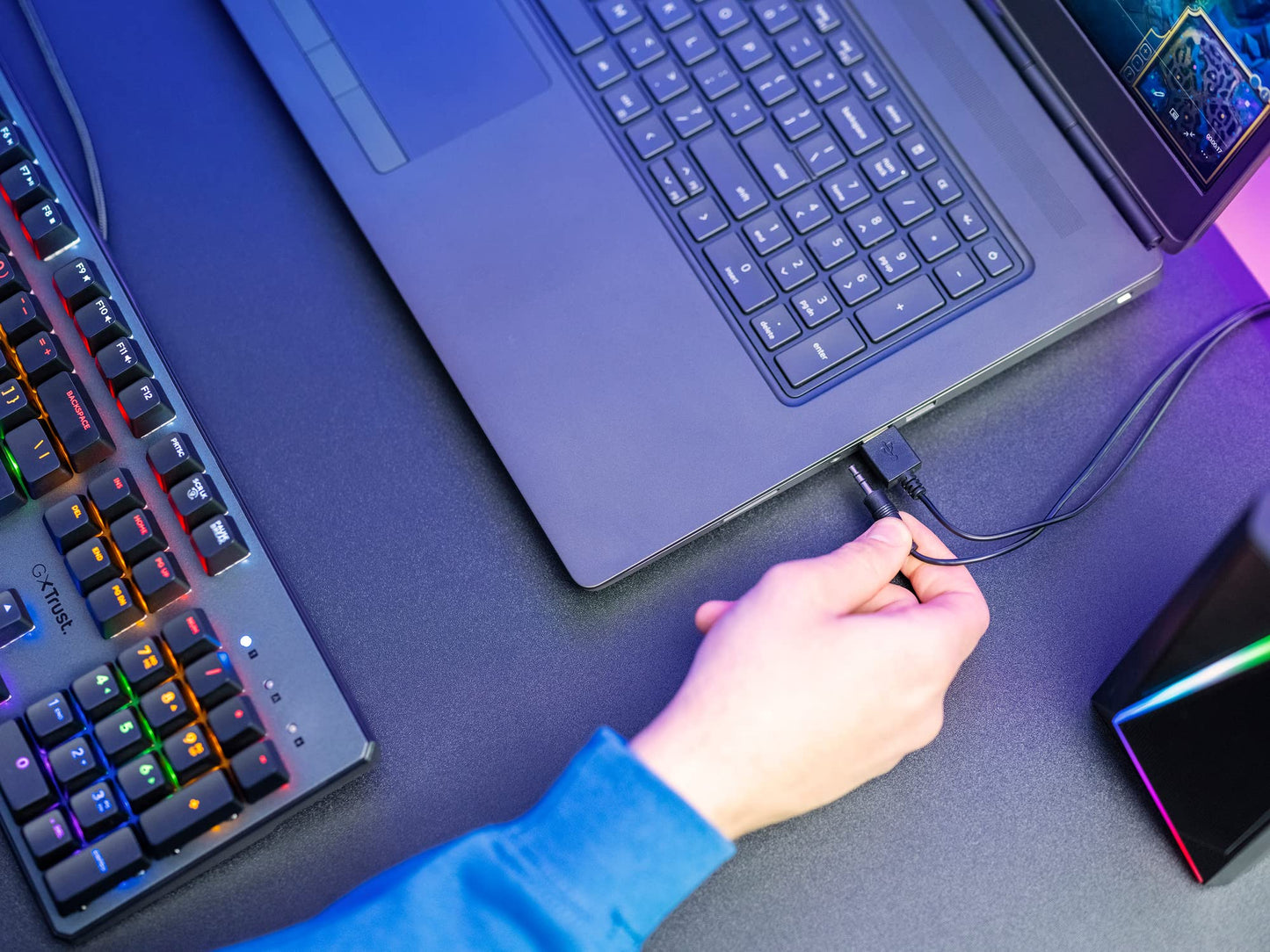 Trust Gaming Lautsprecher für PC GXT 609 Zoxa - Computer Boxen, Lautsprecherset mit 6 Verschiedene RGB Beleuchtungsarten, Stromversorgung über USB, 12W, PC/Laptop, Schwarz
