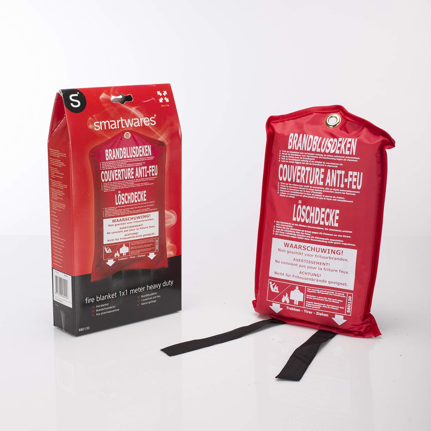 Smartwares 10.014.60 Feuerlöschdecke – 100 x 100 cm – Glasfasertuch – zur ersten Hilfe – inkl. Schutztasche mit Öse zur Aufhängung – nach EN1869:1997