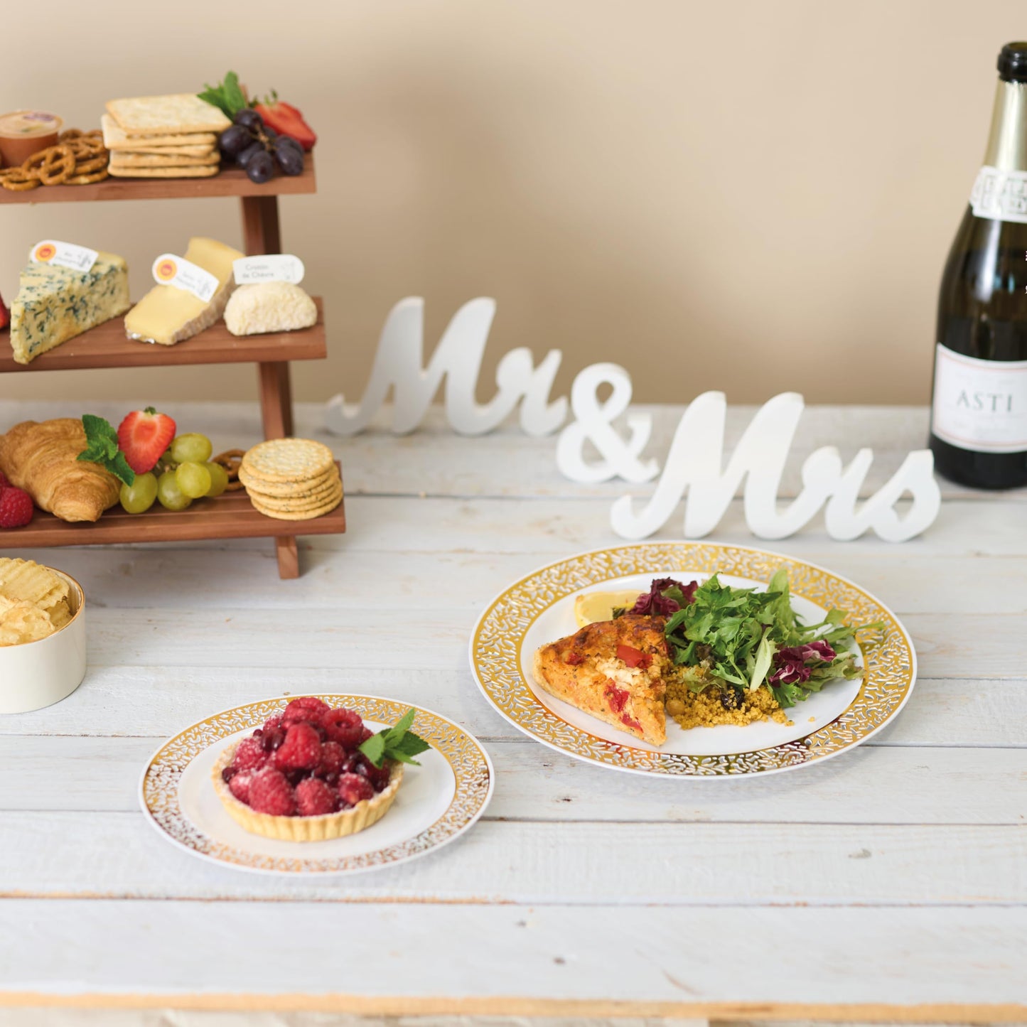 MATANA 120 Premium Weiße Plastikteller mit Goldrand, 2 Größen - Mehrweg Kunststoffteller, Partyteller für Hochzeiten, Geburtstage, Partys - Elegantes & Stabiles Partygeschirr
