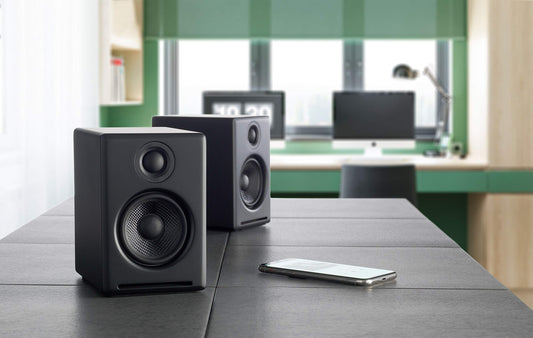Audioengine A2 Plus Kabellose Bluetooth-Desktop-Lautsprecher – 60-W-Computerlautsprecher für Musik und Gaming