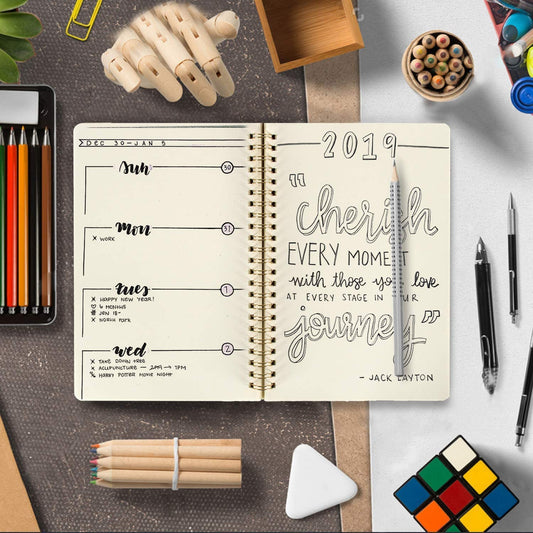 VEESUN 4 STK Notizbuch A5 Spirale Notizblock, Kraft Cover Leerseite (80 Blatt) Notizheft Skizzenblock, Classic Tagebuch Schreibblock Zeichenblock, Gut für Memos, Malen und Graffiti, MEHRWEG