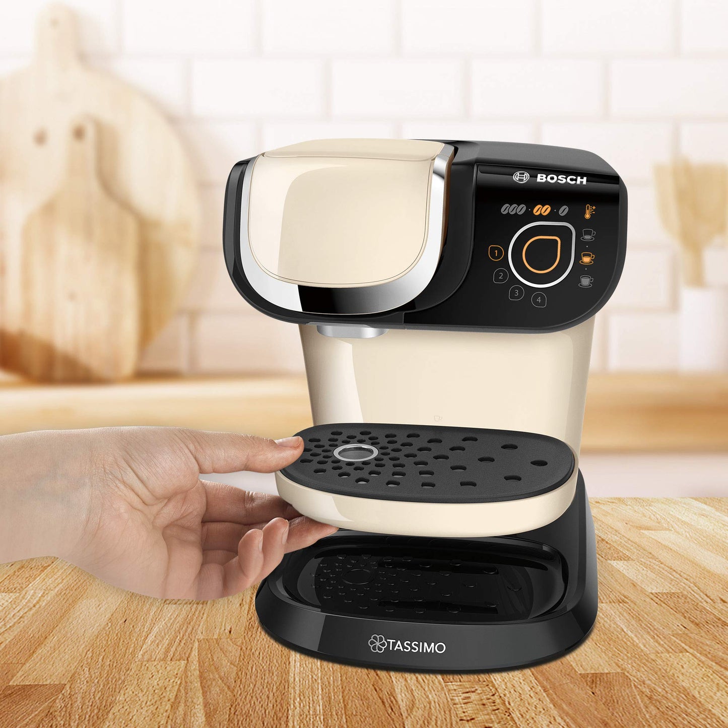 Bosch Tassimo My Way 2 Kapselmaschine TAS6507, Creme, mit BRITA Wasserfilter, Personalisierbare Getränke, über 70 Spezialitäten, 1.500 Watt