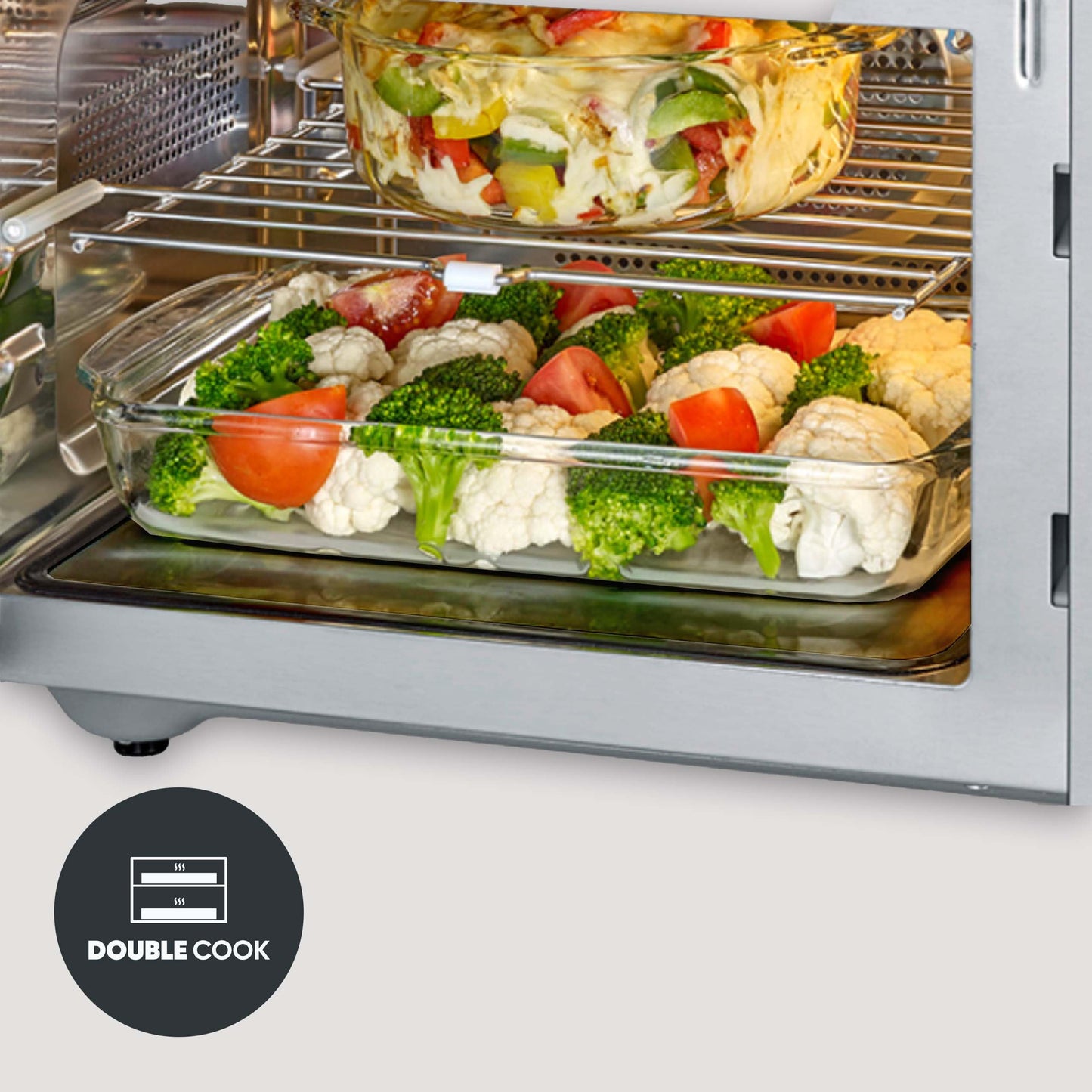 SEVERIN 3-in-1 Mikrowelle mit Grill und Ultra-Heißluftfunktion bis 230 C°, Grillen auf 2 Ebenen, flacher Glasboden statt Drehteller, XXL-Nutzfläche, leichte Reinigung, 25L, Edelstahl, MW 7777