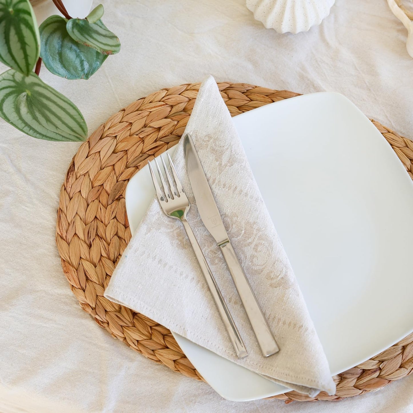 HMF Tischset oval geflochten aus Wasserhyazinthe, Platzset abwaschbar | 4er Set | 40 x 30 cm