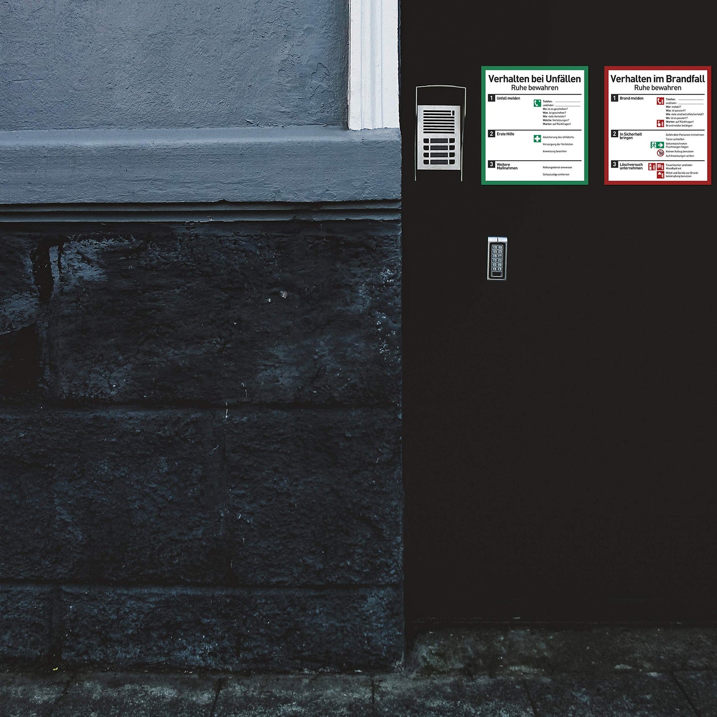 Verhalten im Brandfall und bei Unfällen (Schilder Set - 18x20cm) - Plakat für Büro und Betrieb nach ISO 7010 - Erste Hilfe Schild für Brand und Unfall - Aushang Notfallplan für Brandschutz