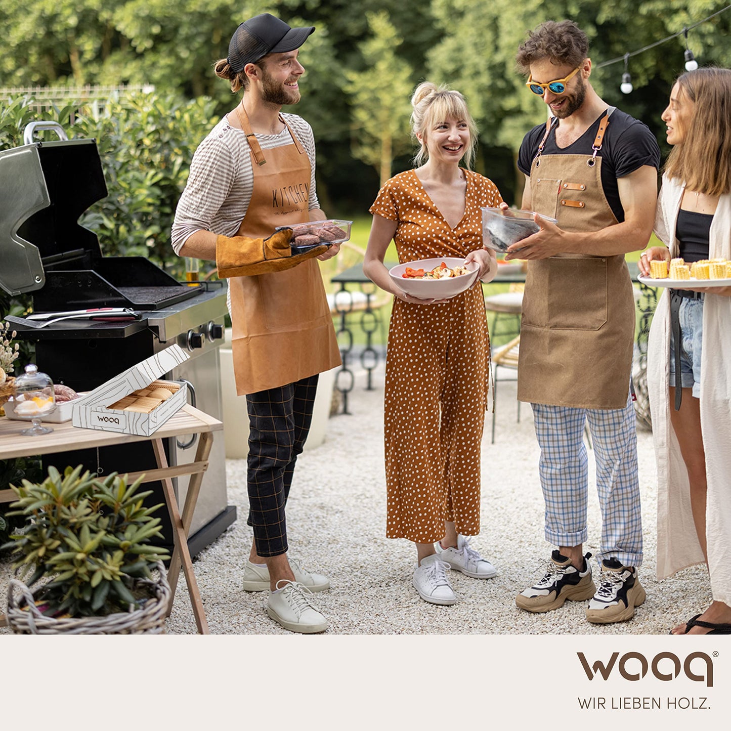 wooq Premium Holzbesteck Set 200-teilig aus Birkenholz (100 Holzgabeln, 50 Holzlöffel, 50 Holzmesser Holz Besteck) Einwegbesteck kompostierbar in wiederverschließbarer Pappbox