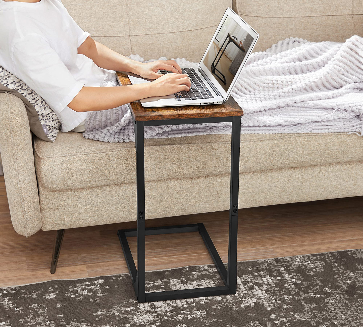 VASAGLE Beistelltisch, Sofa-Spitze, Nachttisch, TV-Platte, für Wohnzimmer, Schlafzimmer, industrieller Stil, Braun/Schwarz LET350B01