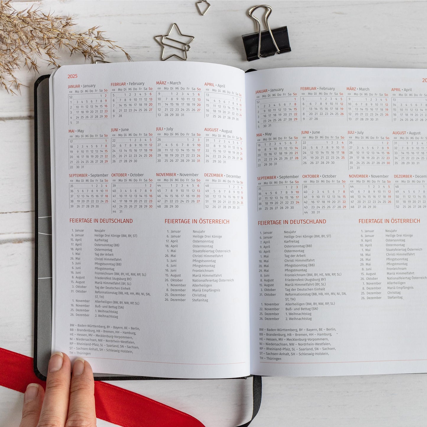 TOBJA Buchkalender 2025 A5 1 Woche 2 Seiten | Halbstunden-Taktung von 6-21 Uhr,Kalender 2025 A5 Wochenplaner & Terminkalender | Taschenkalender 2025 A5