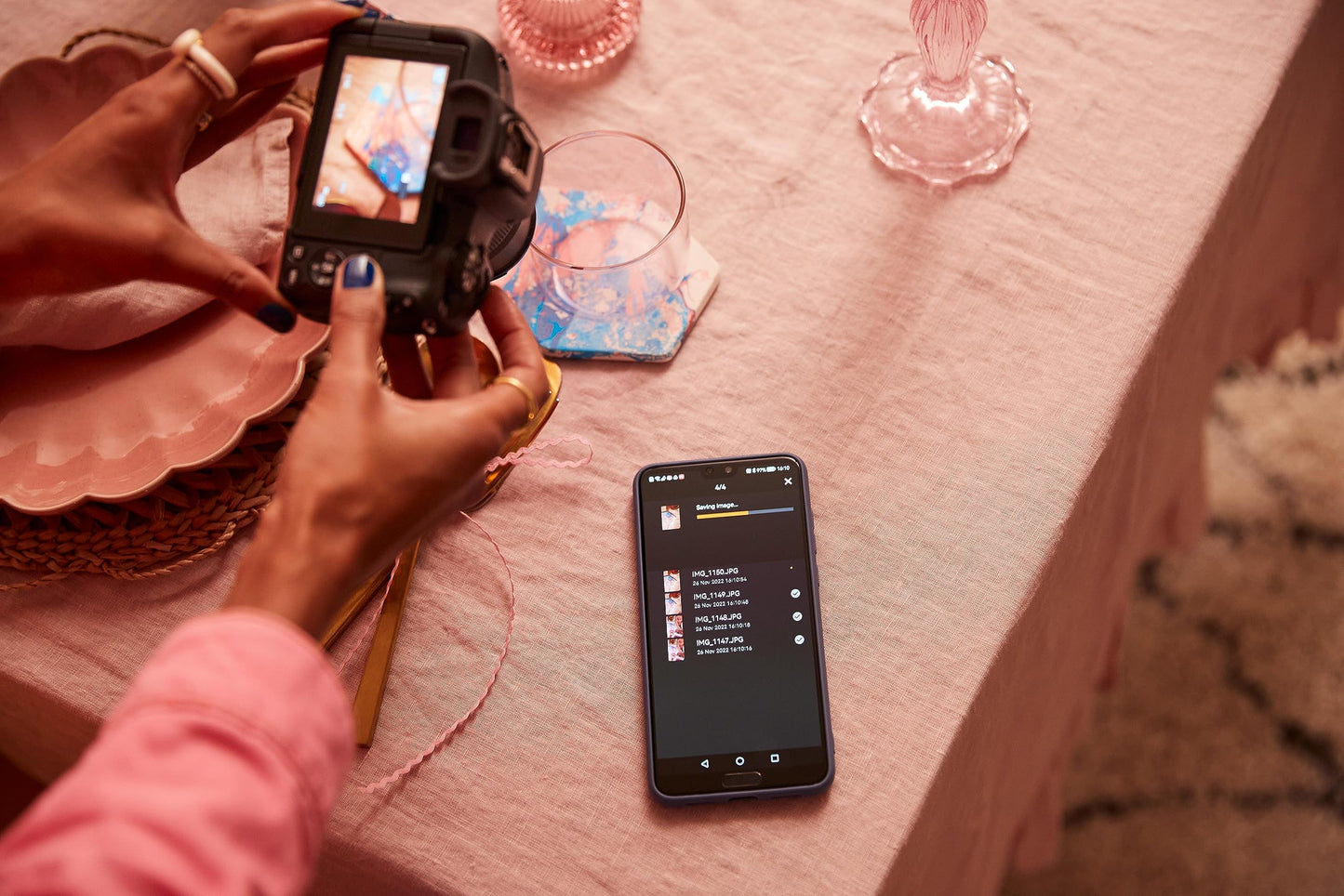 Canon EOS R50 Systemkamera + RF-S 18-45mm is STM Objektiv - Spiegellose Kamera (Digitalkamera mit Autofokus + Motiverkennung für Personen Augen Tiere Fahrzeuge, 4k Video, 15 Bilder pro Sek.) schwarz