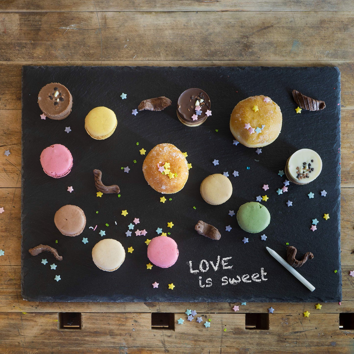 Moritz & Moritz 6 x Schieferplatte Servierplatte 30x40 cm mit Kreidestift - Schieferplatten fürs Buffet, Sushi und Käse - Perfekt zum Anrichten und als Deko