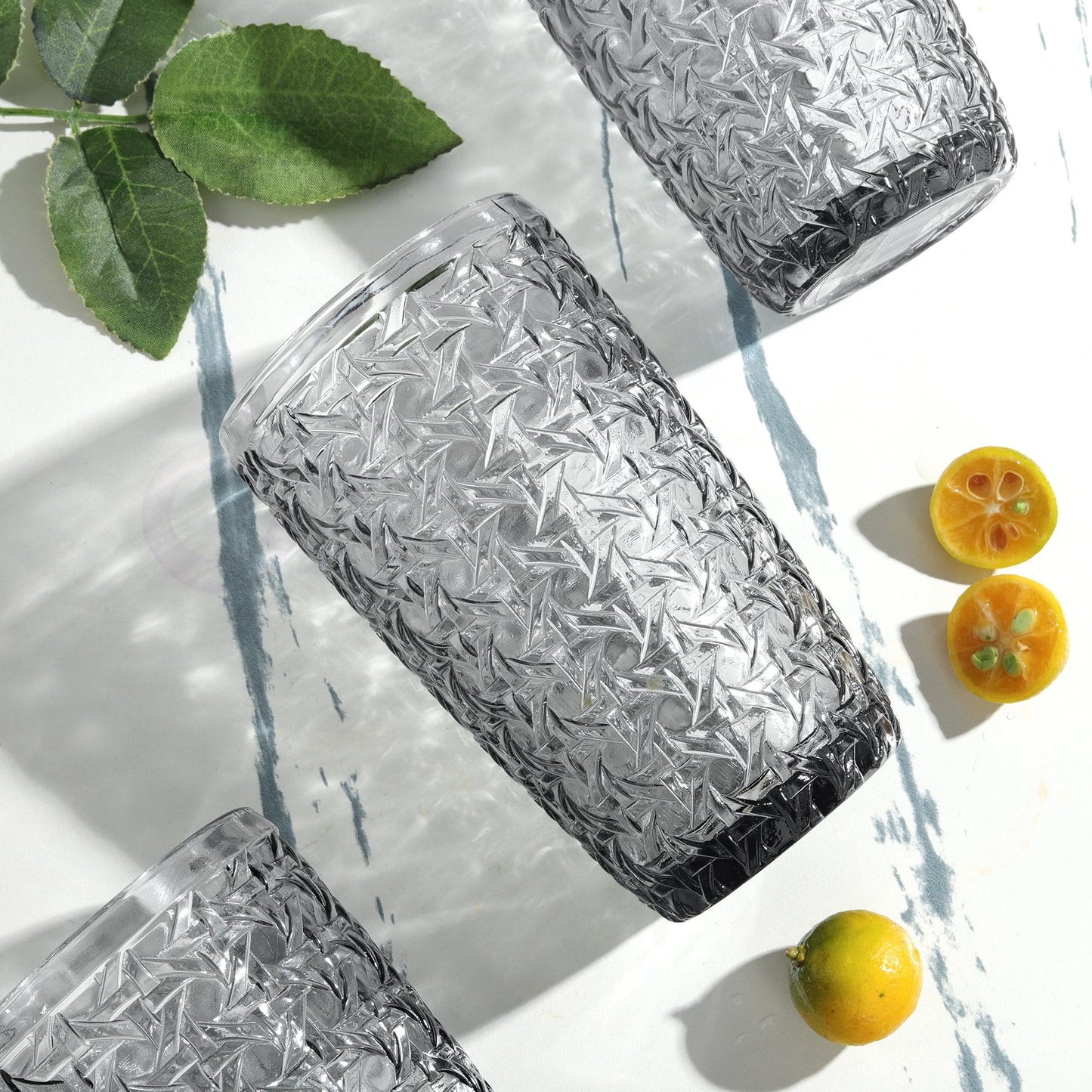 Joeyan 380ml Grau Wassergläser mit Geprägtem Design,Vintage Trinkgläser Longdrinkgläser,Bunt Wassergläser mit Geometrisches Textur,4er Set,Spülmaschinenfest