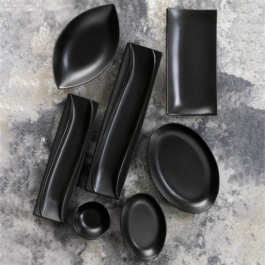 AMBITION Servierplatte groß schwarz 31,5 x 18,5 cm Salsa Boot Servierteller aus Porzellan oval 1 Einheit